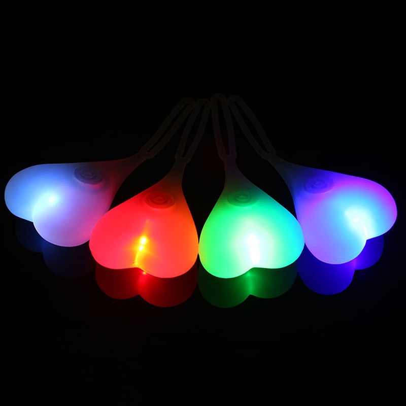 Đèn LED Silicone Hình Trái Tim Gắn Đuôi Xe Đạp Tiện Dụng