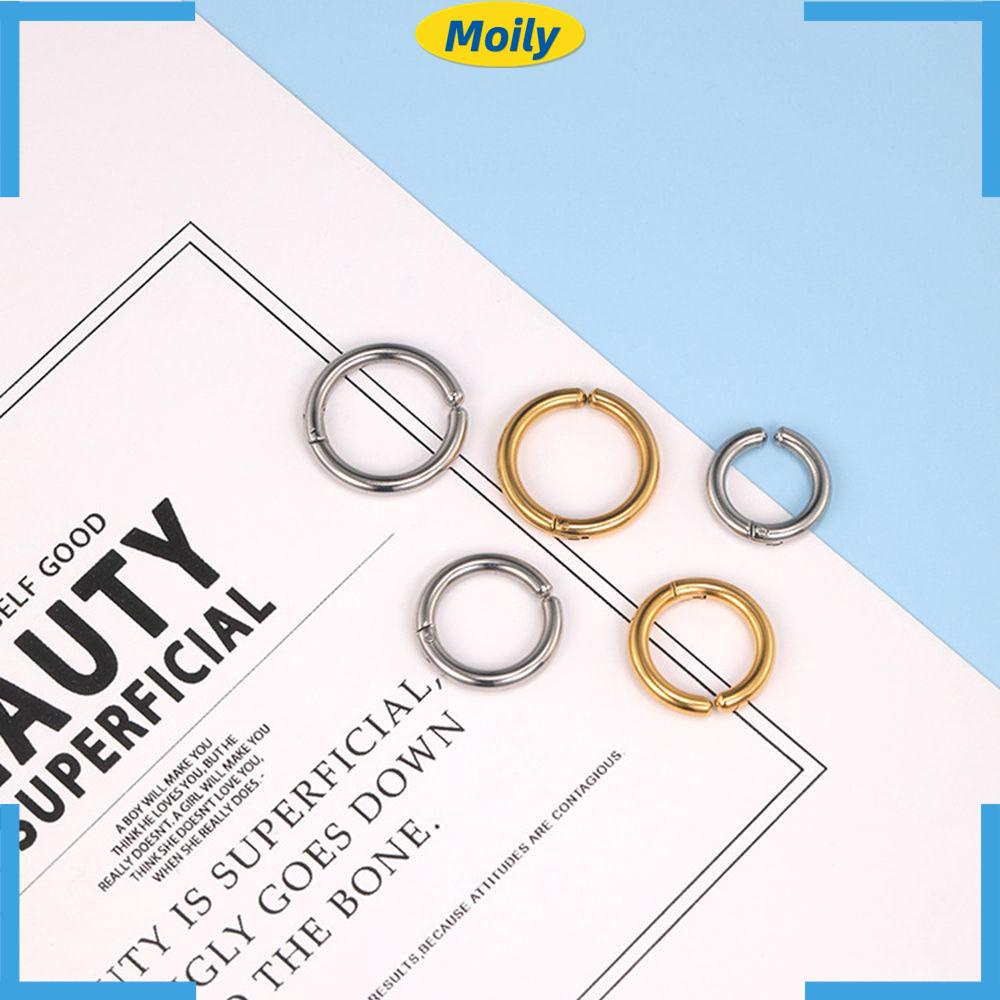 MOILYVN Khuyên Tai Dạng Vòng Bằng Thép Titan Màu Vàng / Bạc
