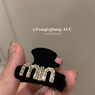 1 Kẹp Tóc Cá Mập Đính Đá