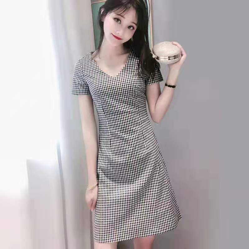 Đầm Ngắn Tay Cổ Chữ V Họa Tiết Ca Rô Thời Trang Dành Cho Nữ