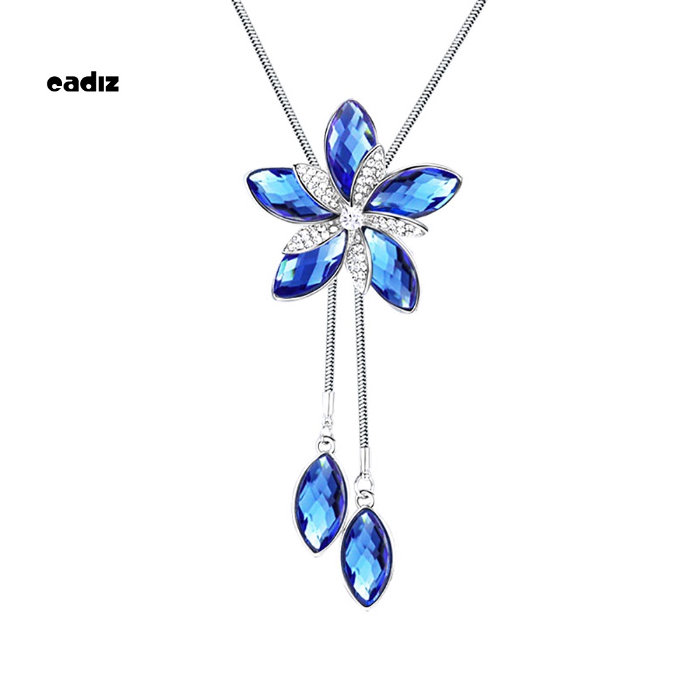 Vòng cổ Mặt Hình Cối Xay Gió Đính Đá Phối Tua Rua Thời Trang Cho Nữ