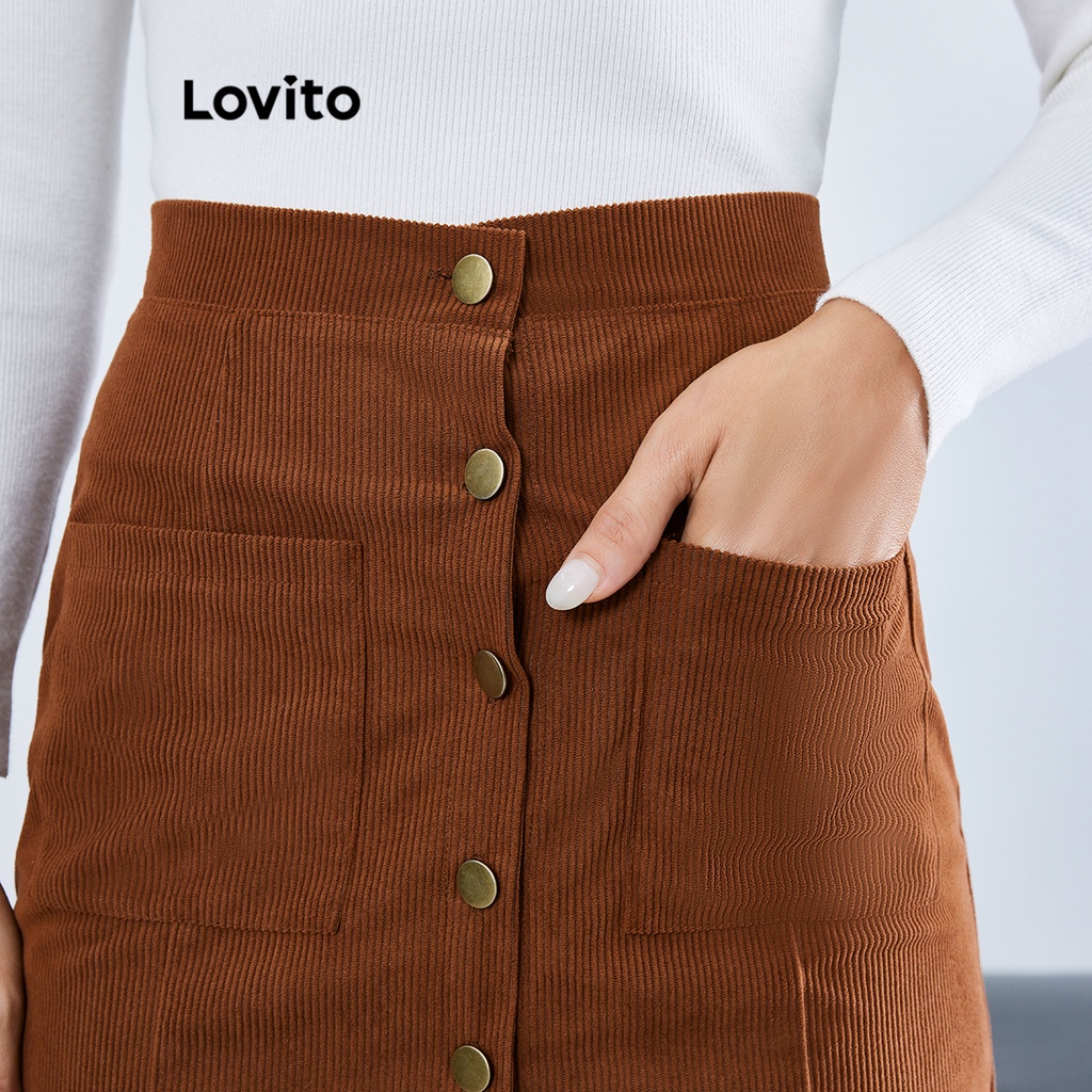 Lovito Chân váy túi trước phối nút đơn giản cho nữ LBE01065 (Màu nâu)