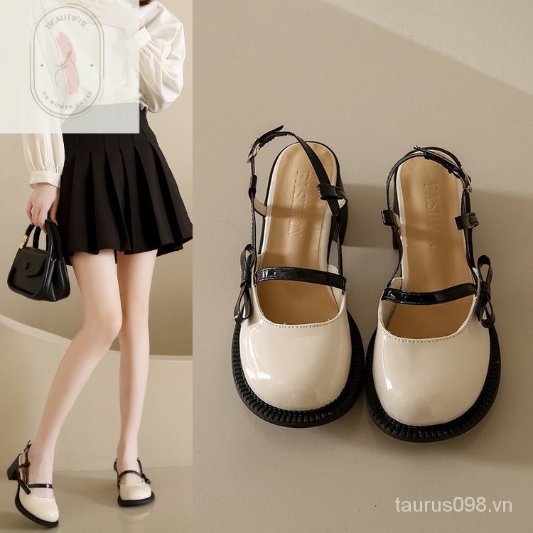 Sandal Đế Thấp 3cm Chất Liệu Cao Su PU Phong Cách Thời Trang Mới 2023