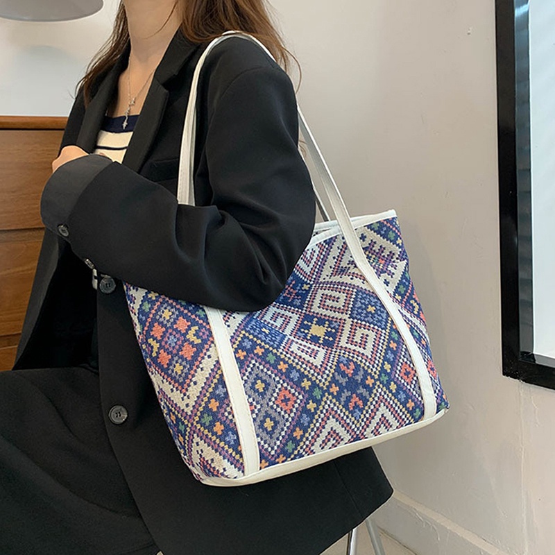 Túi Xách Đeo Vai Phong Cách Dân Tộc Thời Trang Cho Nữ