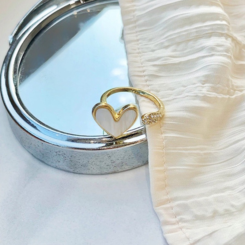 Nhẫn Hở Hình Trái Tim Màu Vàng Sang Trọng Cho Nữ