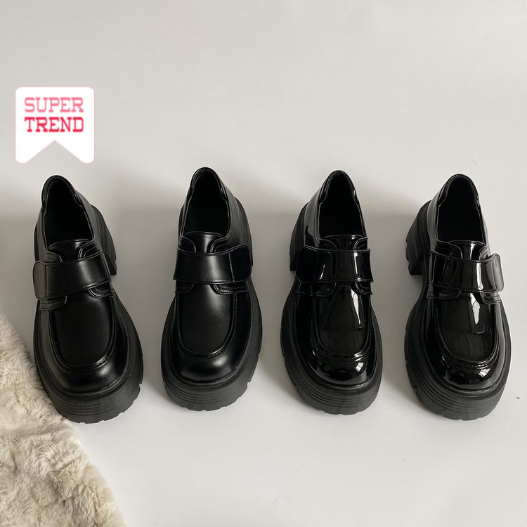 Giày Mũi Tròn Quai Dán Màu Trơn Thoải Mái Dễ Phối Đồ Thời Trang