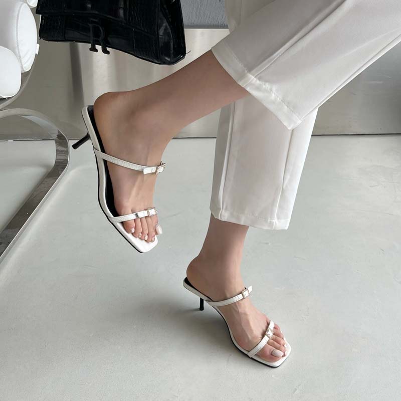 Sandal Cao Gót Mũi Vuông Phong Cách Thời Trang Mới 2023