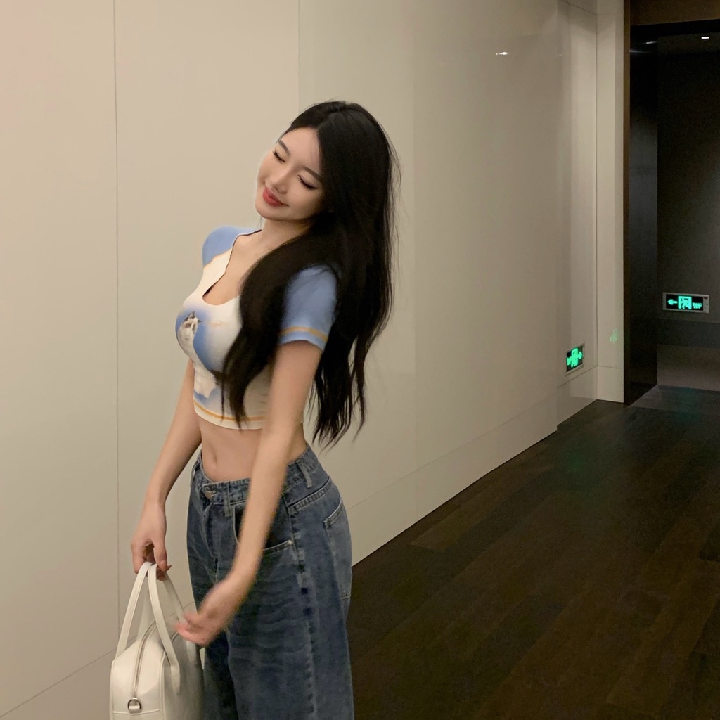 Áo Thun Tay Ngắn Dáng Ôm In Họa Tiết Hoạt Hình Phối Màu Độc Đáo Thời Trang Quyến Rũ Cho Nữ