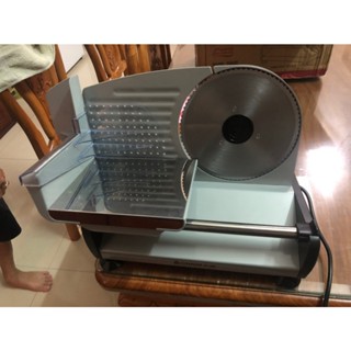 Máy thái thịt