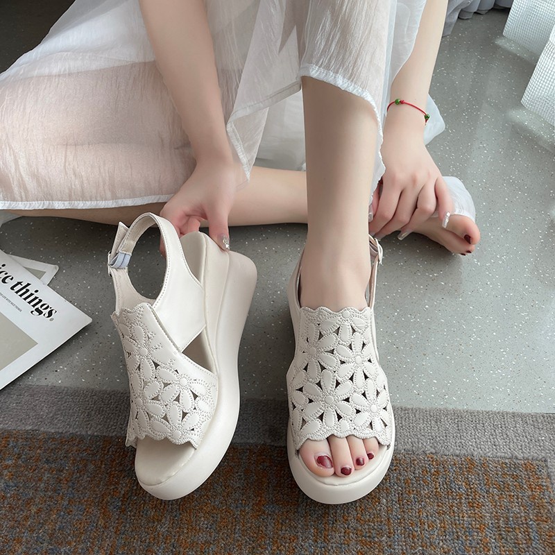 Giày Sandal Đế Xuồng Thời Trang Dành Cho Nữ
