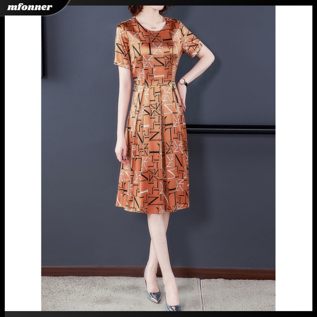 Đầm Chữ A Dáng Rộng Cổ Tròn Lưng Cao Chất Liệu Lụa Mát In Chữ Thời Trang Cho Nữ