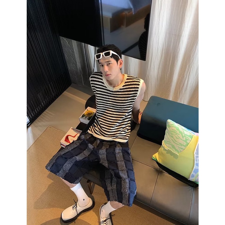 Áo Dệt Kim Sát Nách Dáng Ngắn Kẻ Sọc Kiểu Retro Cá Tính Cho Nam