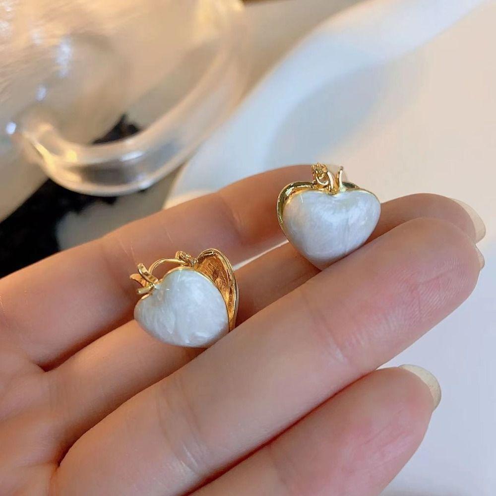 Bông Tai Hình Trái Tim Màu Trắng Xanh Dương Phong Cách Hàn Quốc Thanh Lịch