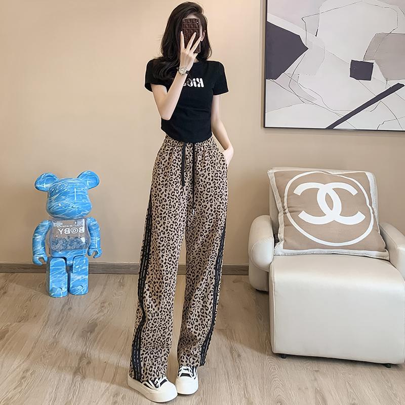 Áo Thun Ngắn Tay Ôm Dáng Họa Tiết Da Báo Mẫu Mới 2023 Thời Trang Mùa Hè Cho Nữ