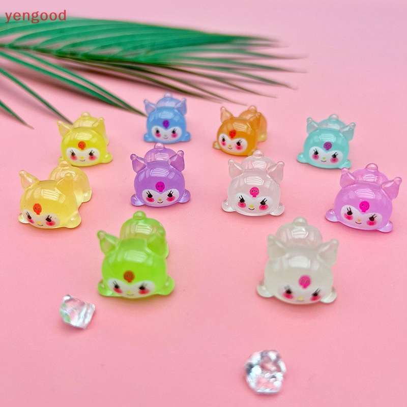 Set 2 Tượng Kuromi Dạ Quang Dễ Thương Dùng Trang Trí