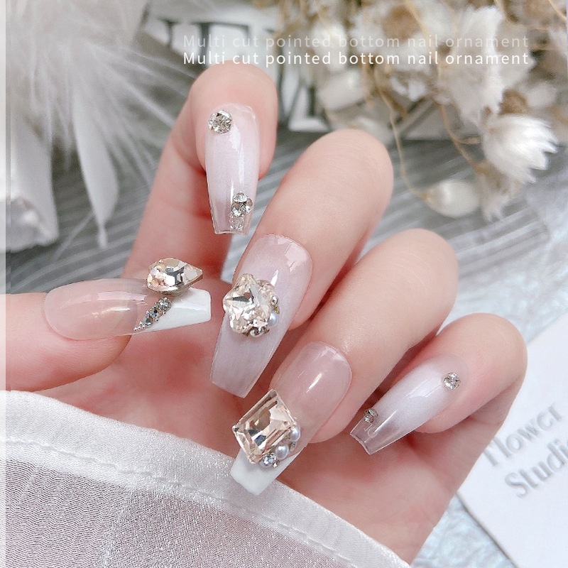 Móng Tay Lụa Đính Đá Lấp Lánh Hình Trái Tim Phong Cách Mới Chất Lượng Cao