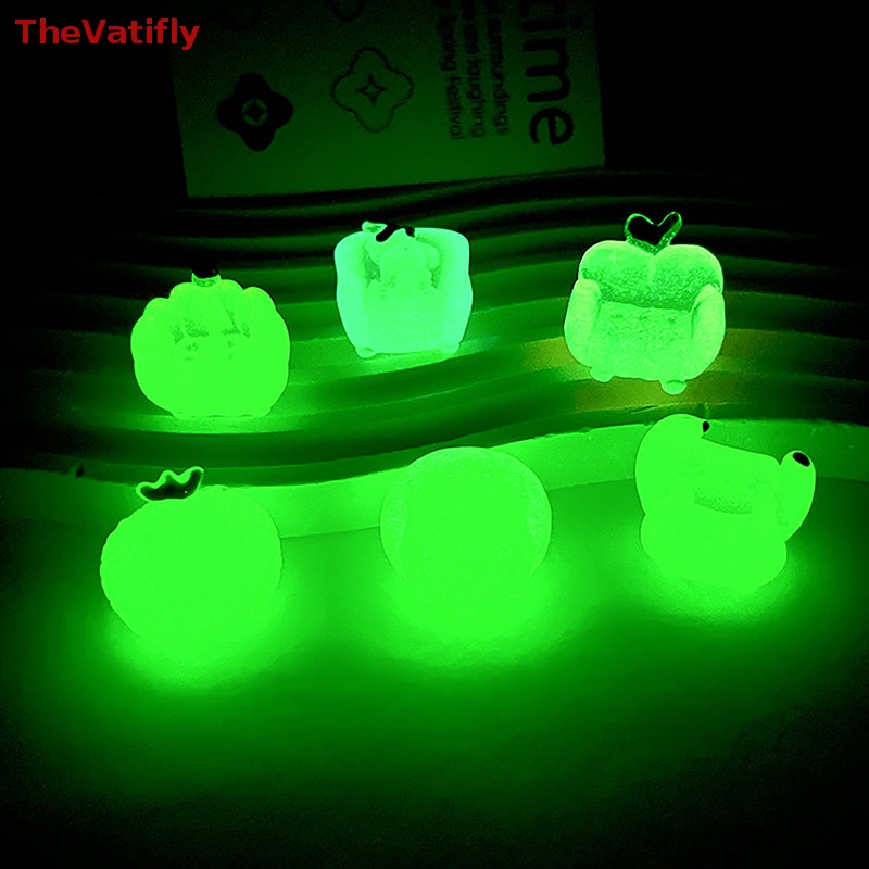 Bộ 2 Đồ trang trí Trái Cây Hoạt Hình 3D Dạ Quang Trang Trí Xe Hơi