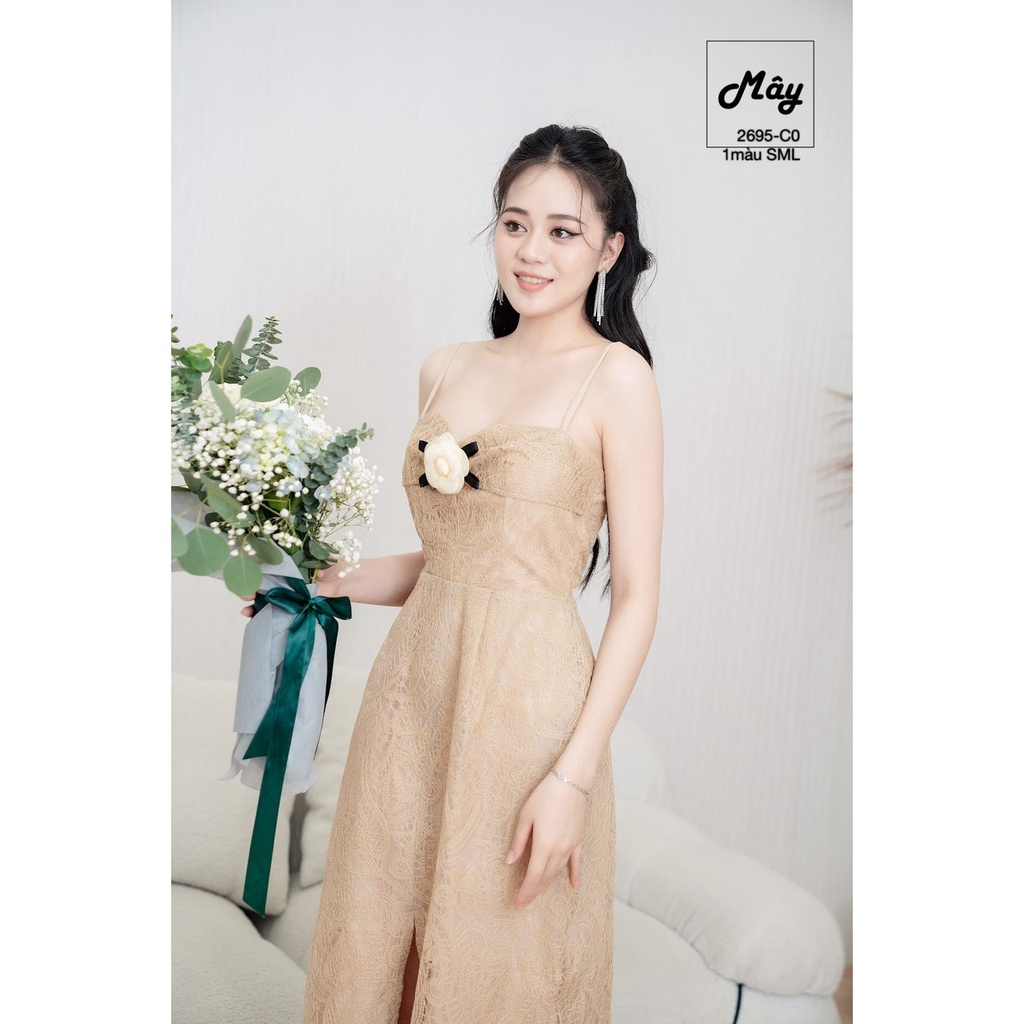Váy Ren 2 Dây Cài Hoa Ngực Cực Xinh