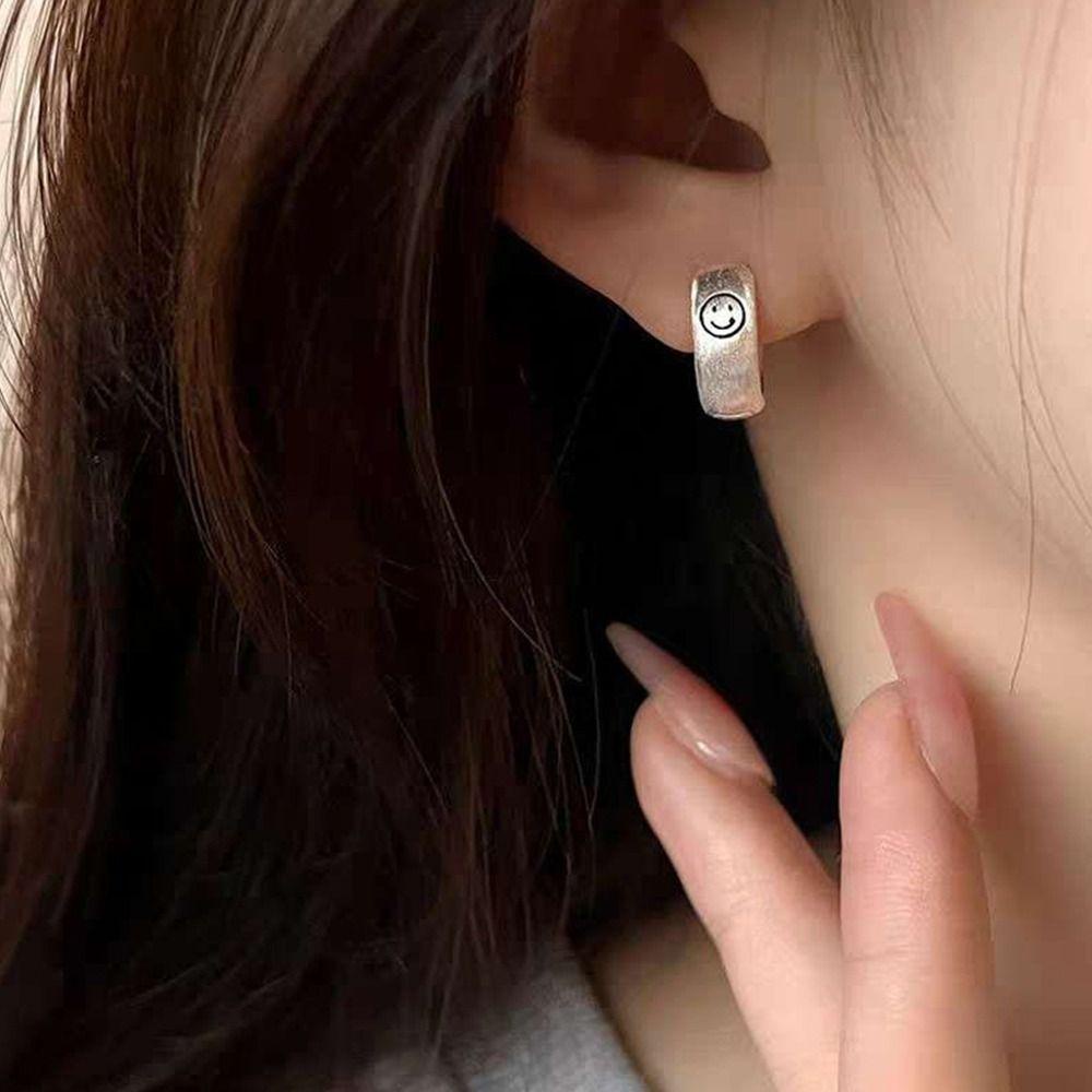 Bông Tai Hình Tròn Đơn Giản Thời Trang Hàn Quốc Dành Cho Nữ