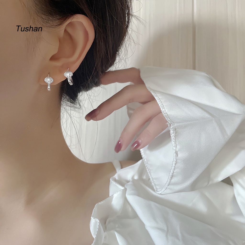 1 Bông Tai Tròn Đính Đá Thời Trang Thanh Lịch Dành Cho Nữ