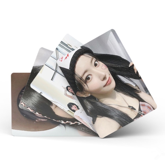 Hộp 50 Ảnh Lomo Card Lesserafim Nhóm Nhạc Kpop