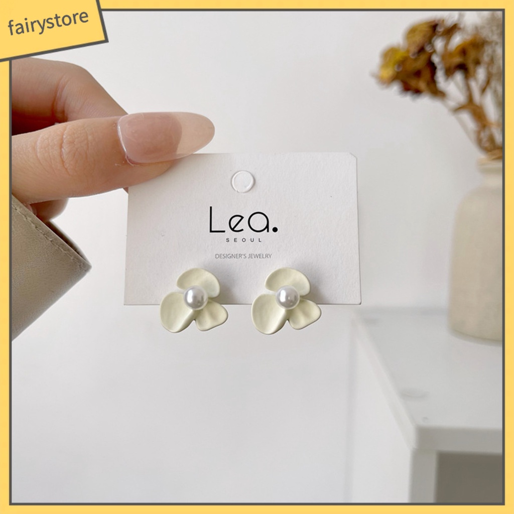 1 Đôi Khuyên Tai Hình Hoa Đính Ngọc Trai Nhân Tạo Phong Cách Vintage