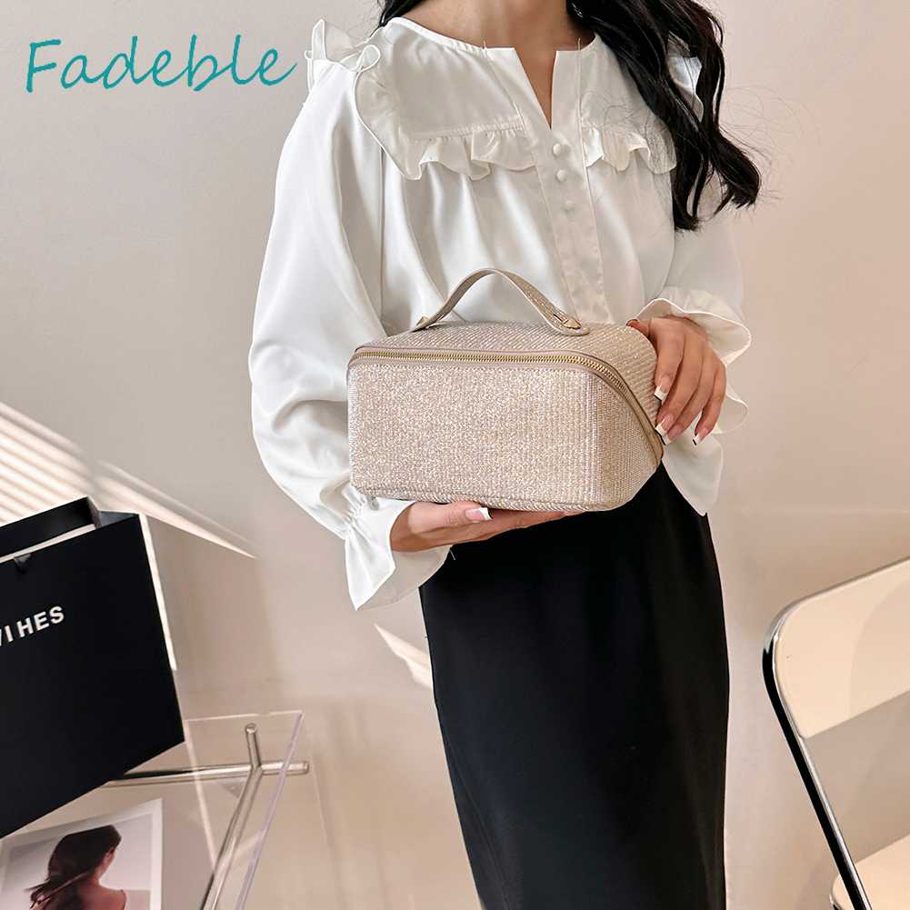 Túi Đựng Mỹ Phẩm Bằng PU Đính Đá Dung Tích Lớn Tiện Dụng