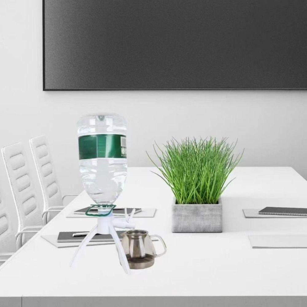 Giá Đỡ Bình Nước Gắn Vòi Tiện Dụng