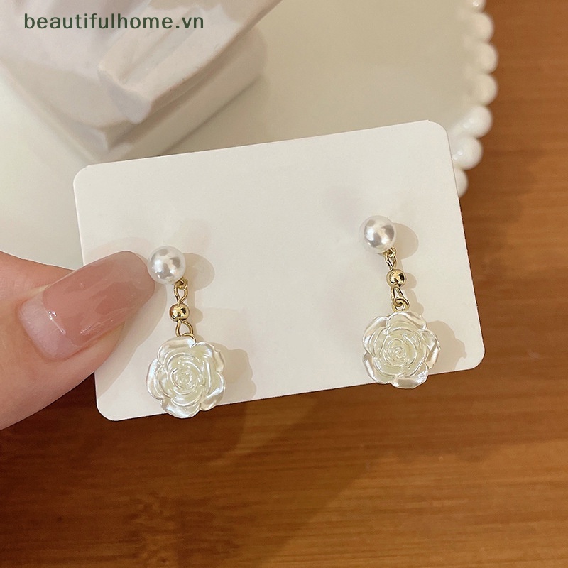 [beautifulhome] Bông Tai Hình Hoa Trà Đính Ngọc Trai Trang Nhã Thanh Lịch [beauty]