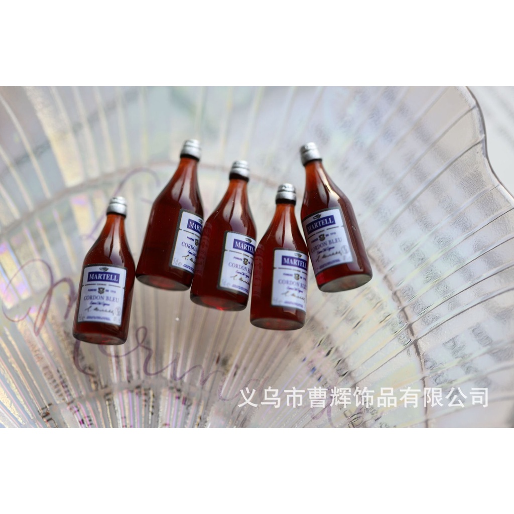 Mô hình chai rượu tây mini trang trí độc lạ chụp ảnh  | Mini House