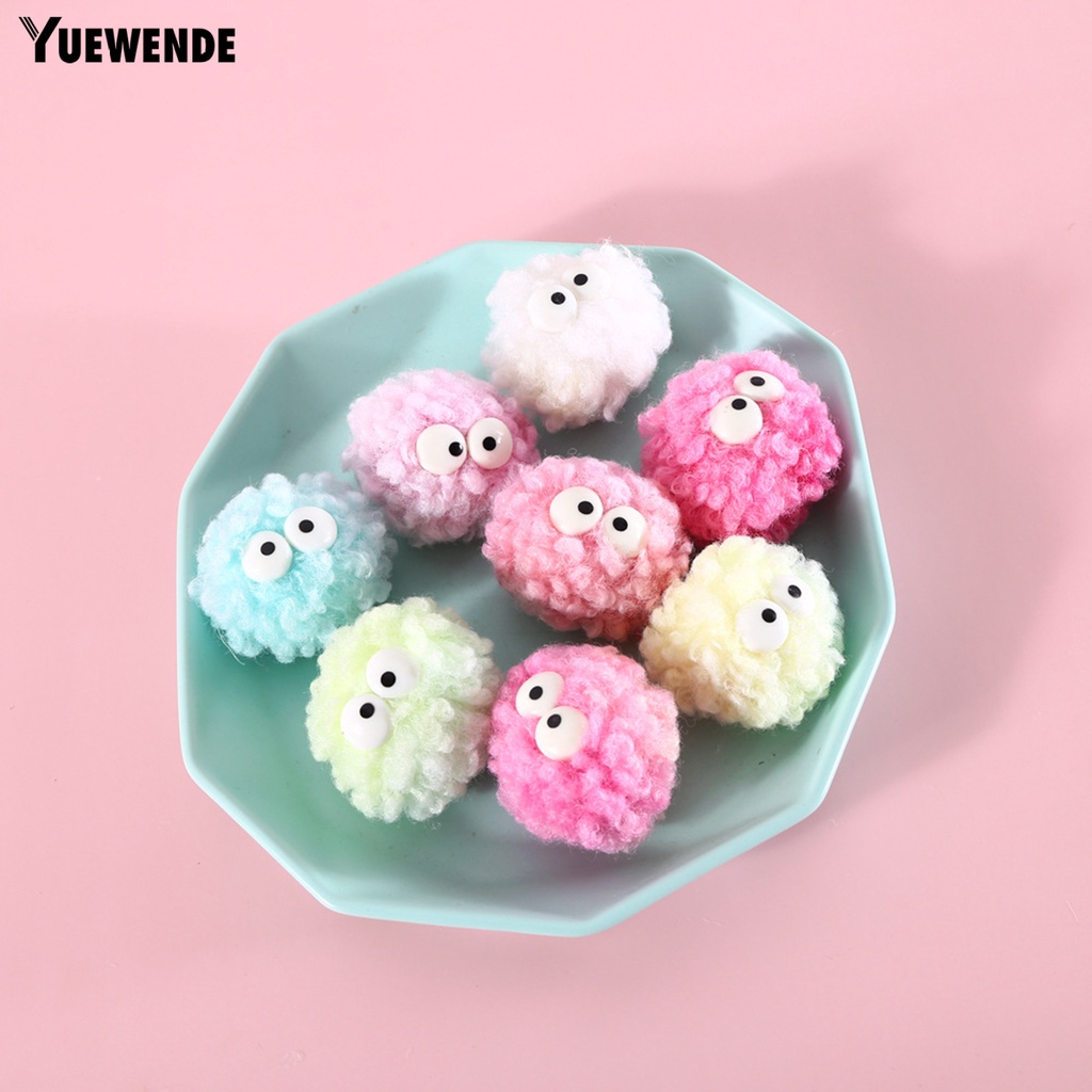 Hộp 8 Quả Bóng Lông Nhung Mềm Mại Đàn Hồi Cao Chống Cắn Tương Tác Huấn Luyện Thú Cưng