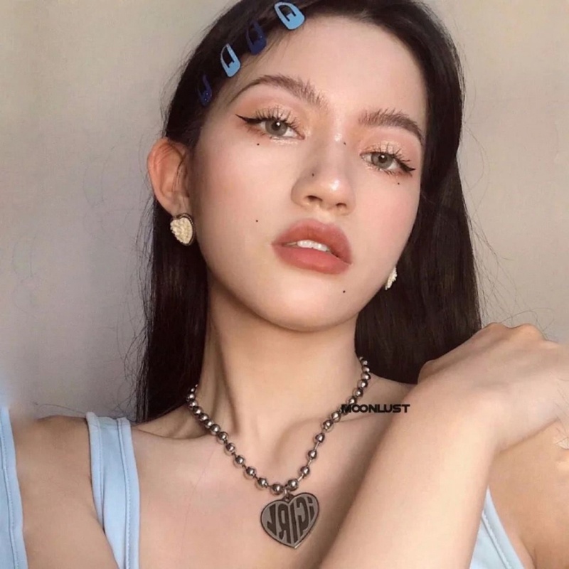 Vòng cổ Choker Hạt Mặt Chữ Cái Tiếng Anh Thời Trang
