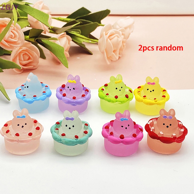 Set 2 Móc Khóa Hình Thỏ Và Bánh Kem Bằng Nhựa Resin Phát Quang DIY Mới