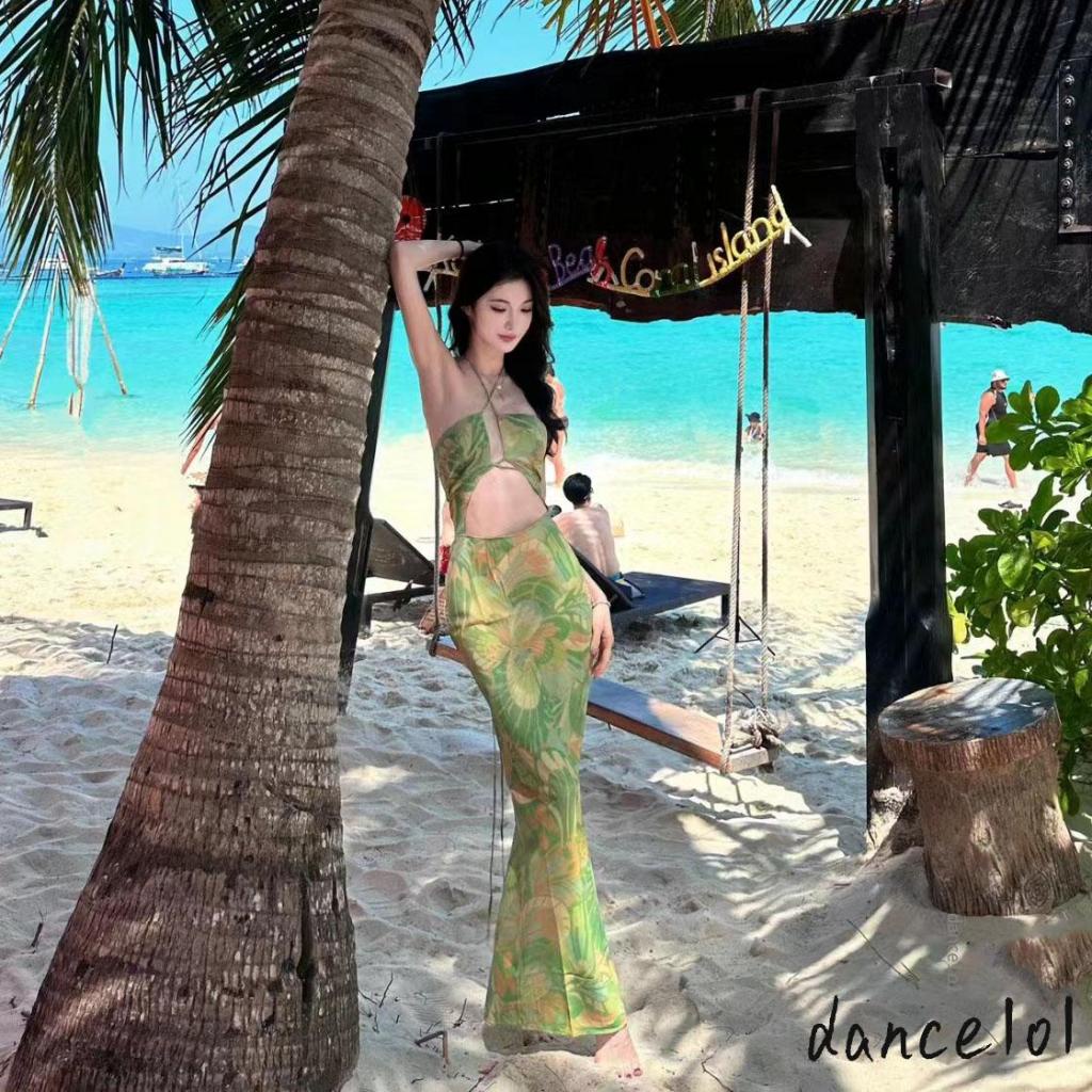 Đầm Múa 1O1 Thiết Kế Cổ Yếm Hở Lưng Họa Tiết Hoa