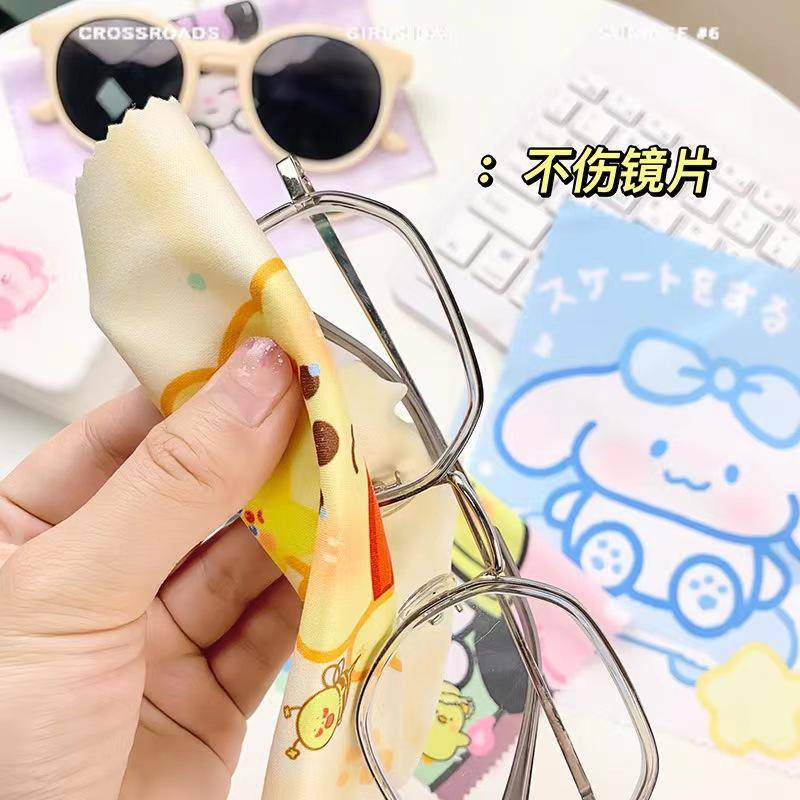 SANRIO Khăn Lau Kính Sợi Nhỏ 17 * 14cm Pochacco Kuromi Cinnamoroll 3 Kiểu Dành Cho Điện Thoại / Ống Kính