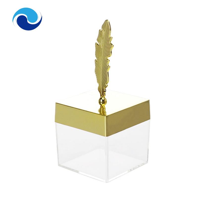 Set 24 Hộp Đựng Kẹo Hình Vuông Trong Suốt Có Nắp Lông Vũ Trang Trí Tiệc Cưới