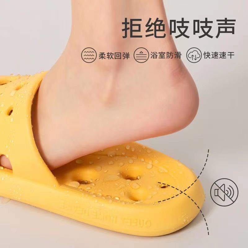 Dép Sandal Đục Lỗ Đi Trong Nhà Tắm Mềm Mại Chống Trượt Thời Trang Mùa Hè 2023 Cho Cặp Đôi