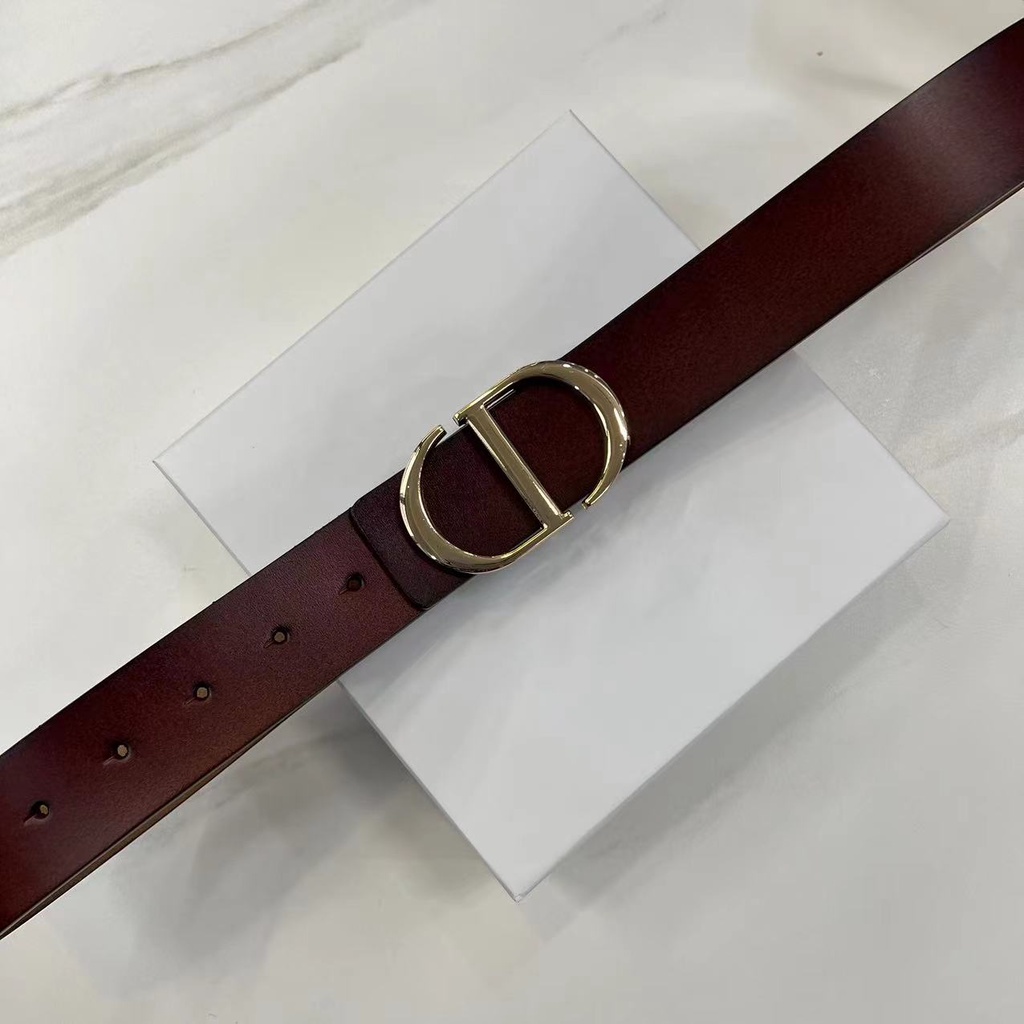 3,8cm phù hợp cho cả nam và nữ. Thắt lưng, thắt lưng da thật, logo cd, thắt lưng bộ đôi, thắt lưng quần jean, thắt lưng cặp trang trọng