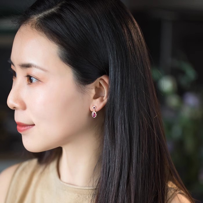 Bông Tai Đính Đá Ruby Màu Đỏ Phong Cách Hoàng Cung Sang Trọng Dành Cho Nữ