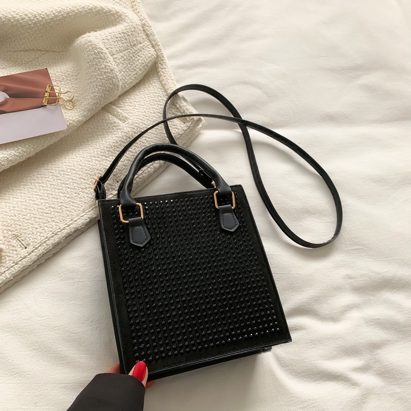 Túi Đeo Chéo Đính Kim Cương Giả Nhỏ Gọn Thời Trang Mùa Xuân 2023