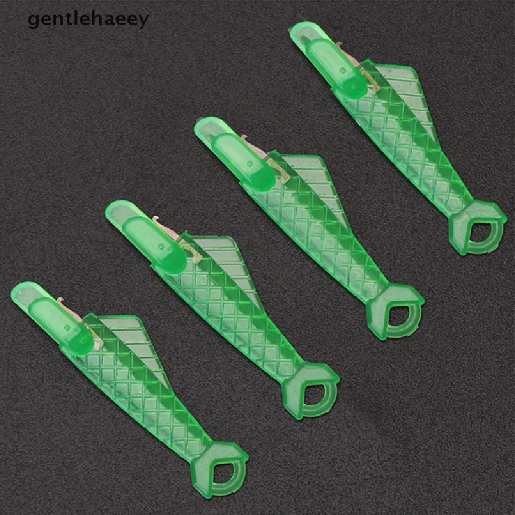 Bộ 3 Dụng Cụ Xỏ Chỉ Bằng Tay Tiện Lợi