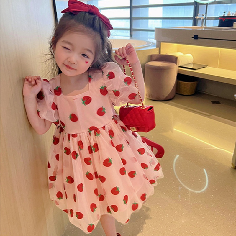 Đầm Công Chúa Tay Ngắn Phối Lưới In Họa Tiết Dâu Tây Thời Trang Mùa Hè Cho Bé Gái Se
