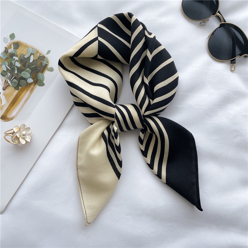 Khăn Choàng Cổ Hình Vuông 65X65Cm Bằng Vải Nhung Mềm Mại Thân Thiện Với Da Trẻ Em