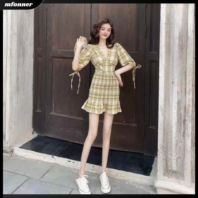 Đầm Voan Tay Phồng Cổ Chữ V Lưng Cao Họa Tiết Kẻ Sọc Thời Trang Cho Nữ