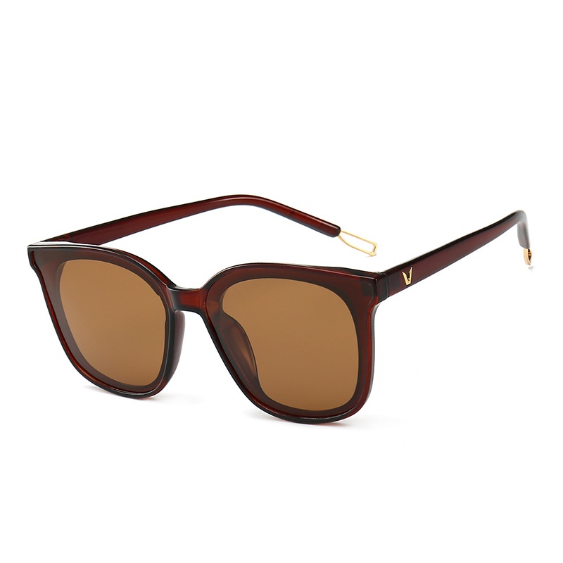 Kính Mát Chống Tia UV Thời Trang Mới Cho Cả Nam Và Nữ