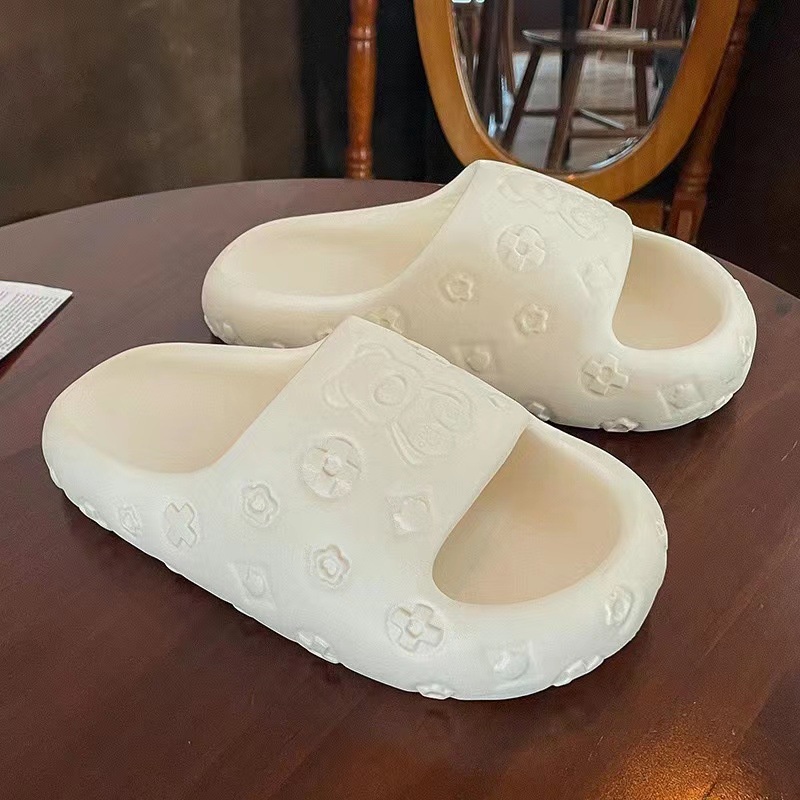 Dép Sandal Đế Dày Chống Trượt Hình Gấu Dễ Thương Thời Trang Mùa Hè Cho Nữ