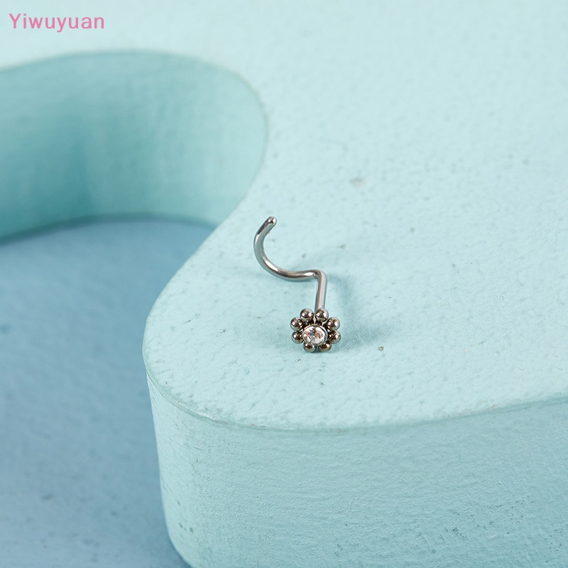 Khuyên Mũi Bằng Thép Không Gỉ Hình Bông Hoa Dễ Thương Dành Cho Nữ