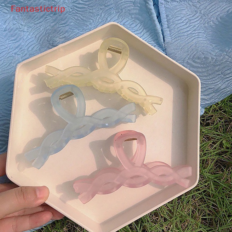 Kẹp Tóc Càng Cua Bằng Nhựa Trong Suốt Màu Trơn Thời Trang Cho Nữ