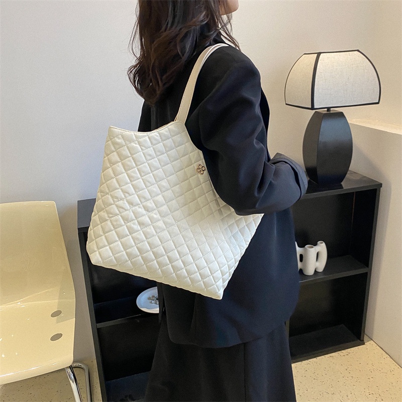 Túi tote Sức Chứa Lớn Màu Trơn Họa Tiết Hình Thoi Hợp Thời Trang Mới Cho Nữ