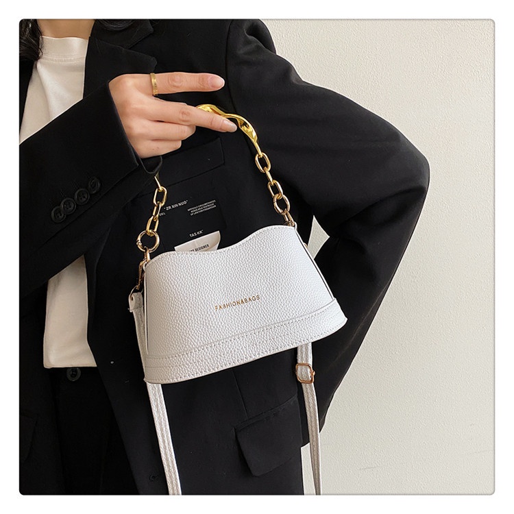 Túi Đeo Chéo Mini Phối Dây Đeo Sợi Xích Thời Trang Sang Trọng Cho Nữ